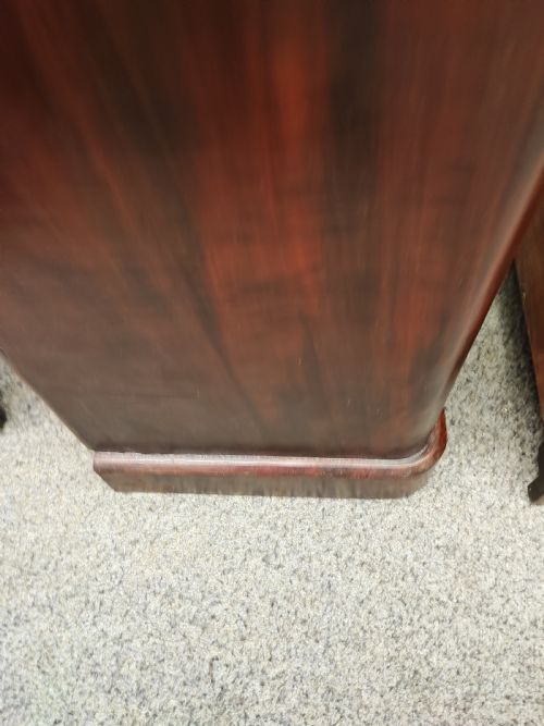 PAIR OF VICTORIAN MAHOGANY BEDSIDE CABINETS - ADDITIONAL PHOTO 1