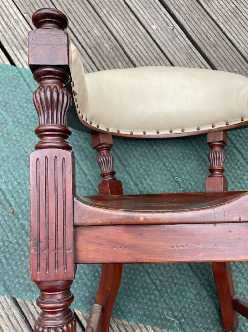 A STUNNING SHOLBRED OF LONDON DESK CHAIR - ADDITIONAL PHOTO 2