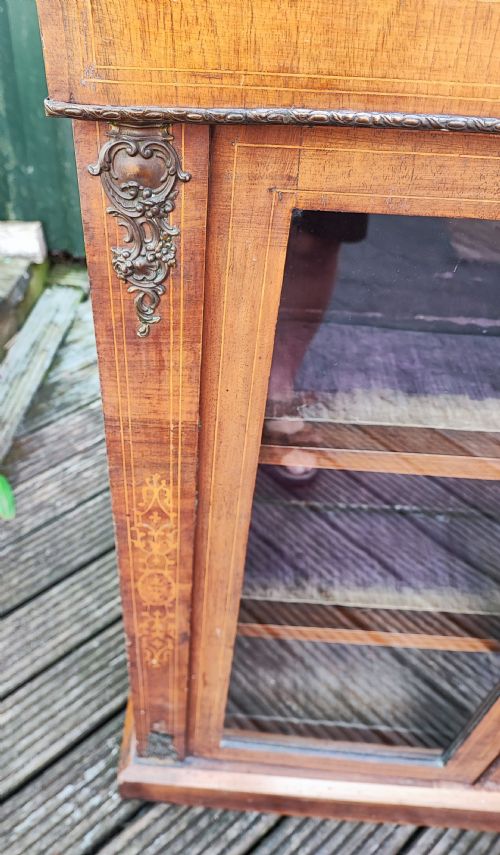 VICTORIAN INLAID AND BURR WALNUT 2 DOOR PIER DISPLAY CABINET - ADDITIONAL PHOTO 6