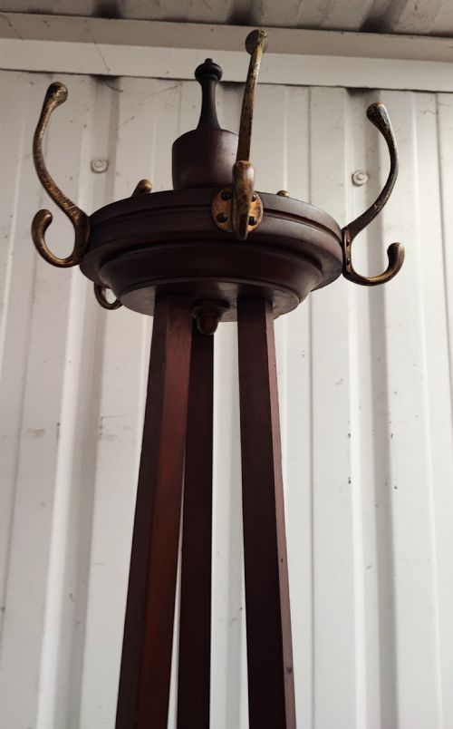 19C ART'S AND CRAFTS COAT STAND IN MAHOGANY - ADDITIONAL PHOTO 3