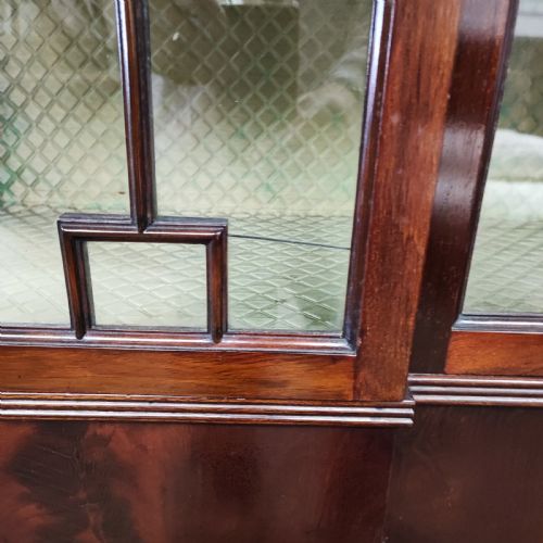 ANTIQUE MAHOGANY DISPLAY CABINET - ADDITIONAL PHOTO 2