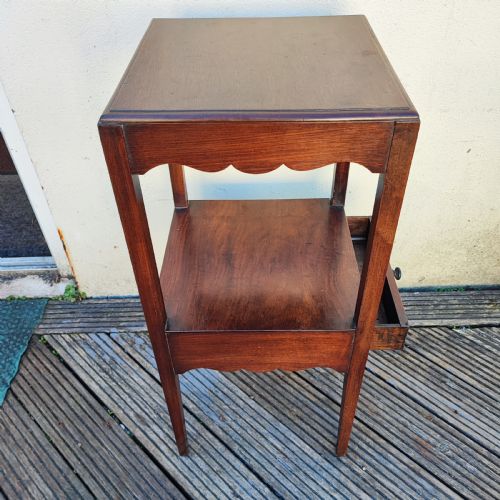 GEORGIAN MAHOGANY BEDSIDE TABLE OR LAMP TABLE - ADDITIONAL PHOTO 3