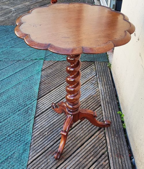 QUALITY MAHOGANY TRIPOD WINE OR LAMP TABLE - ADDITIONAL PHOTO 2