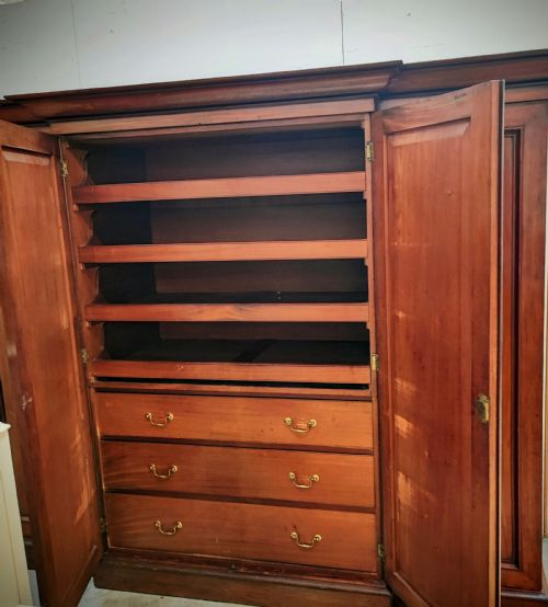 SUPERB REGENCY MAHOGANY FOUR DOOR BREAKFRONT WARDROBE - ADDITIONAL PHOTO 2