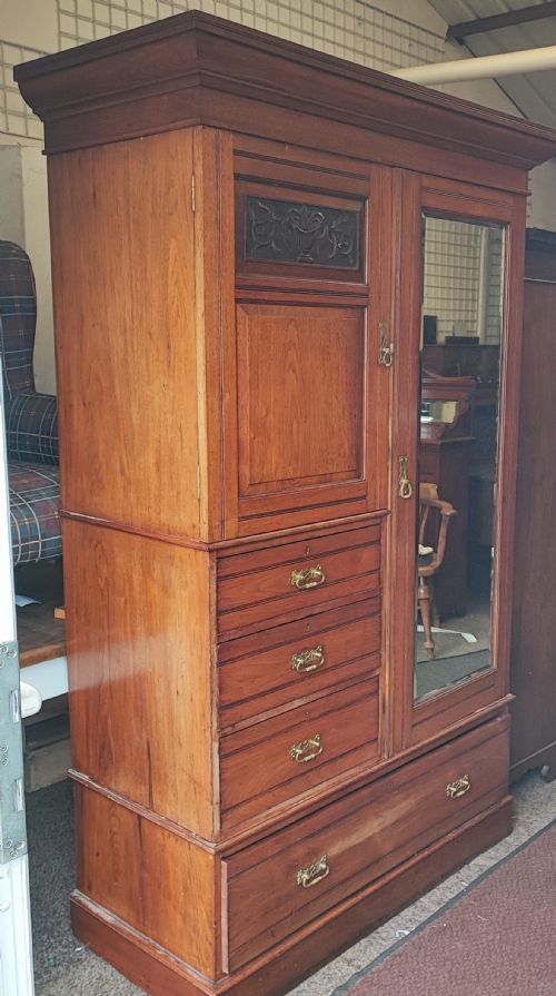 good edwardian mahogany compactum wardrobe - CATEGORY: ANTIQUE WARDROBES - DATED EDWARDIAN