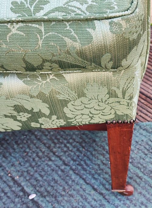SUPERB ANTIQUE WING ARM CHAIR - ADDITIONAL PHOTO 4