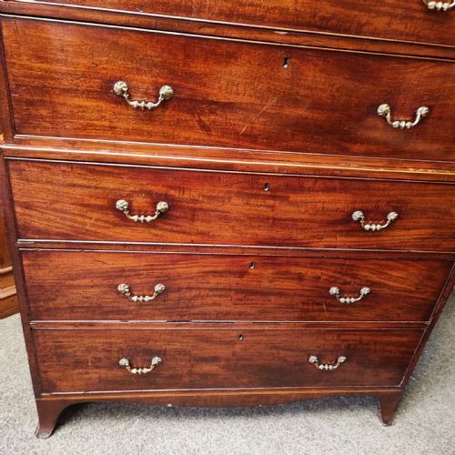 A FINE GEORGIAN CHEST ON CHEST FROM THE CHANNEL ISLANDS - ADDITIONAL PHOTO 3