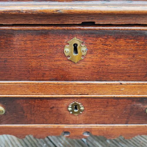 FINE GEORGIAN OAK SIDE TABLE - ADDITIONAL PHOTO 1