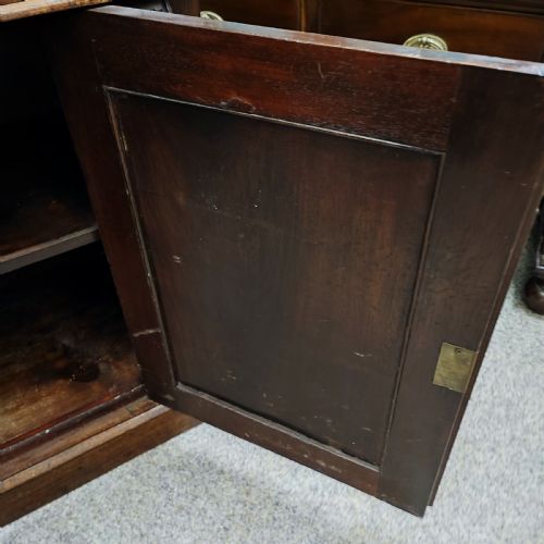 VICTORIAN MAHOGANY SIDE CABINET - ADDITIONAL PHOTO 7