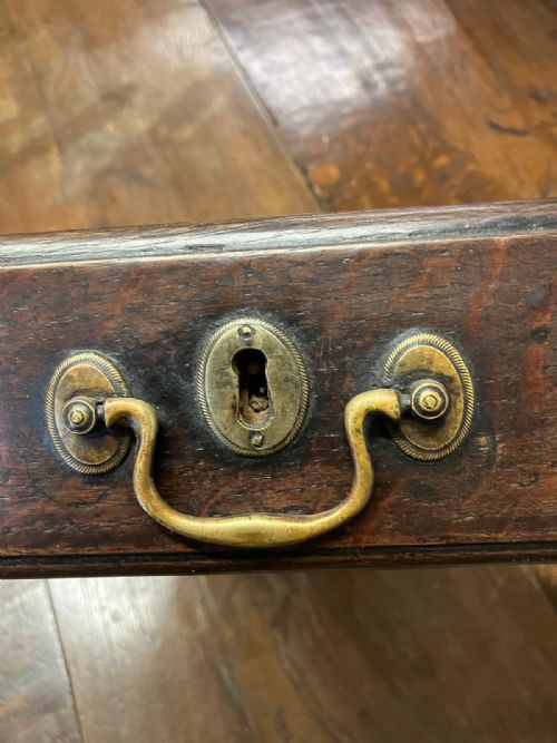 18C OAK GATE LEG TABLE OF LARGE SIZE - ADDITIONAL PHOTO 8