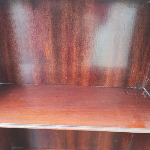 EDWARDIAN PAIR OF MAHOGANY OPEN BOOKCASES - ADDITIONAL PHOTO 1