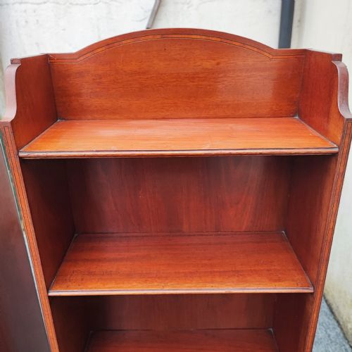 EDWARDIAN PAIR OF MAHOGANY OPEN BOOKCASES - ADDITIONAL PHOTO 10