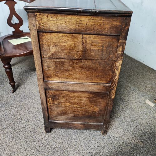 GEORGIAN OAK DRESSER BASE - ADDITIONAL PHOTO 6