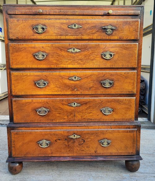 FINE ANTIQUE WALNUT CHEST OF DRAWERS - ADDITIONAL PHOTO 2