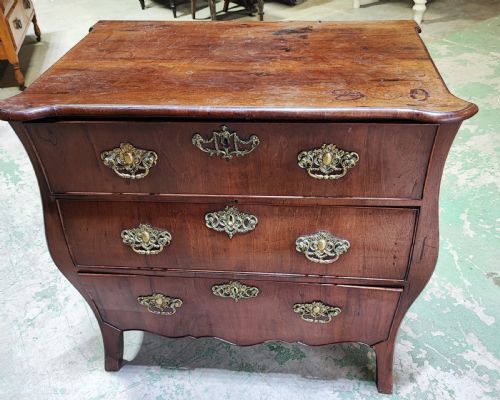 FINE SMALL 18C DUTCH MAHOGANY CHEST OF DRAWERS - ADDITIONAL PHOTO 5