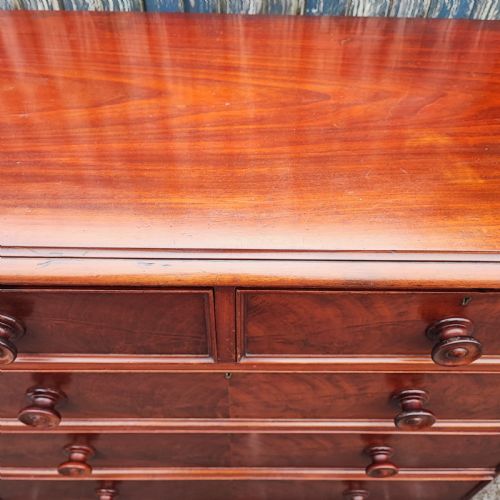 SUPERB VICTORIAN MAHOGANY CHEST OF DRAWERS - ADDITIONAL PHOTO 9