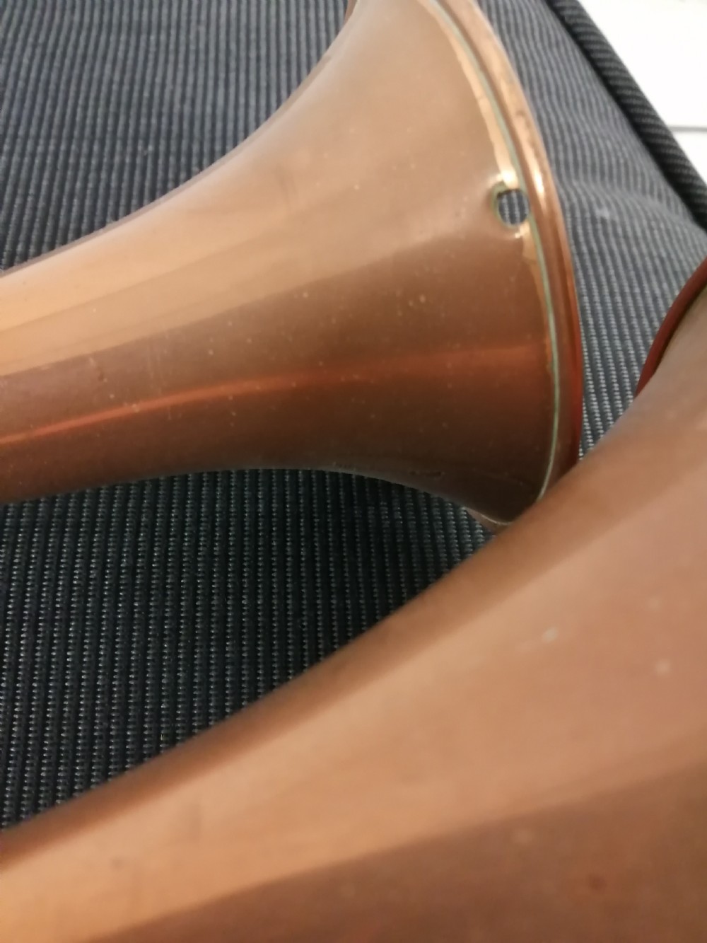 2 lovely antique copper and brass hunting horns View II