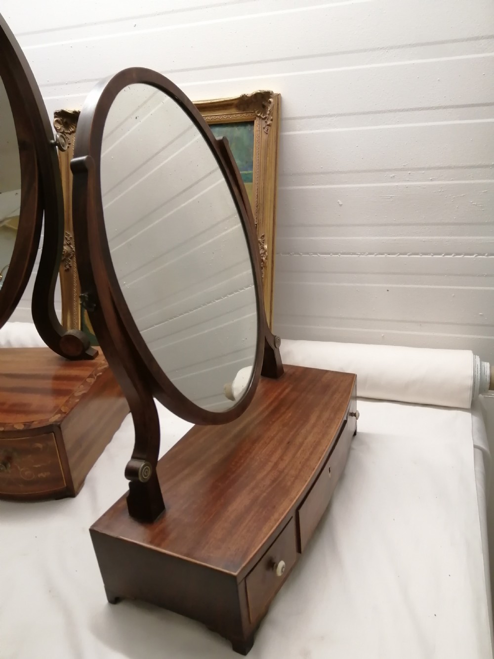 Georgian mahoganyoval dressing table mirror. View V