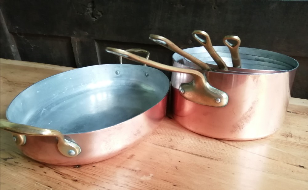 Set of 5 French copper pans View IV