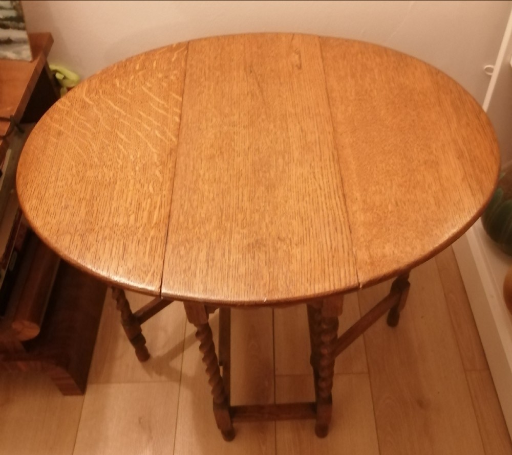 An antique golden oak 