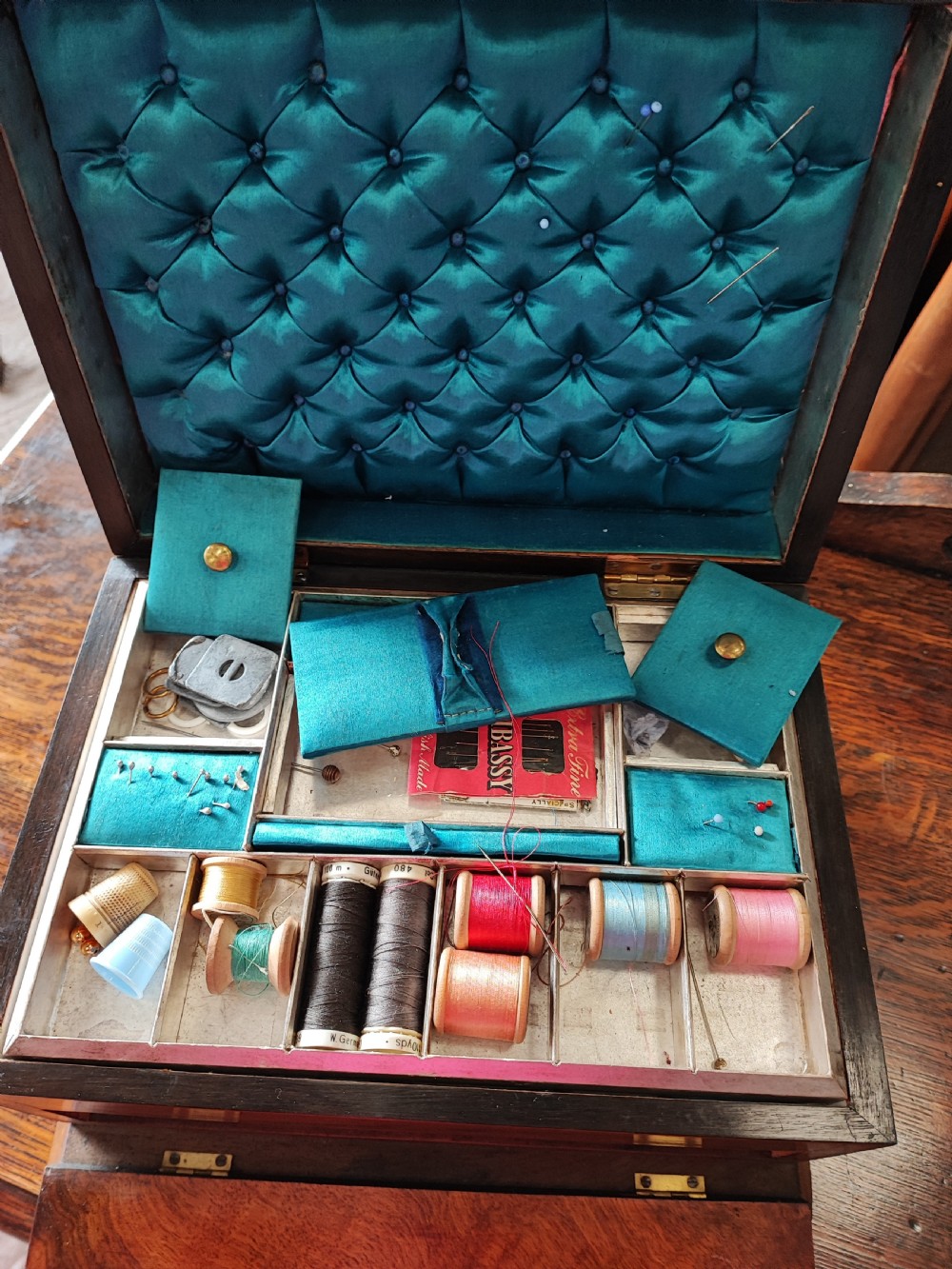 Victorian walnut sewing box View VI