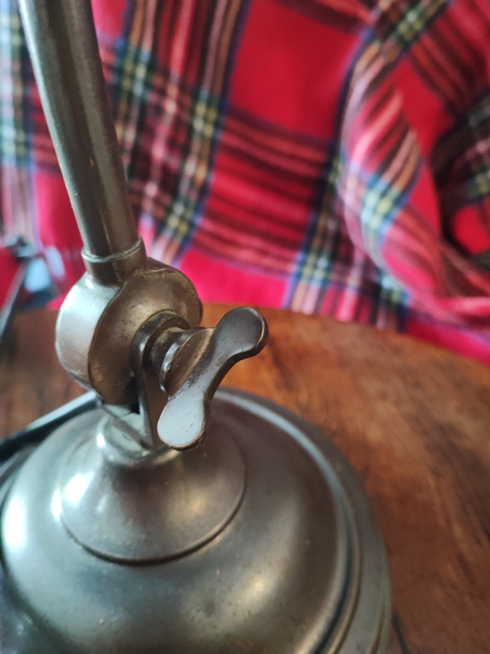 Antique bronzed banker's lamp View II