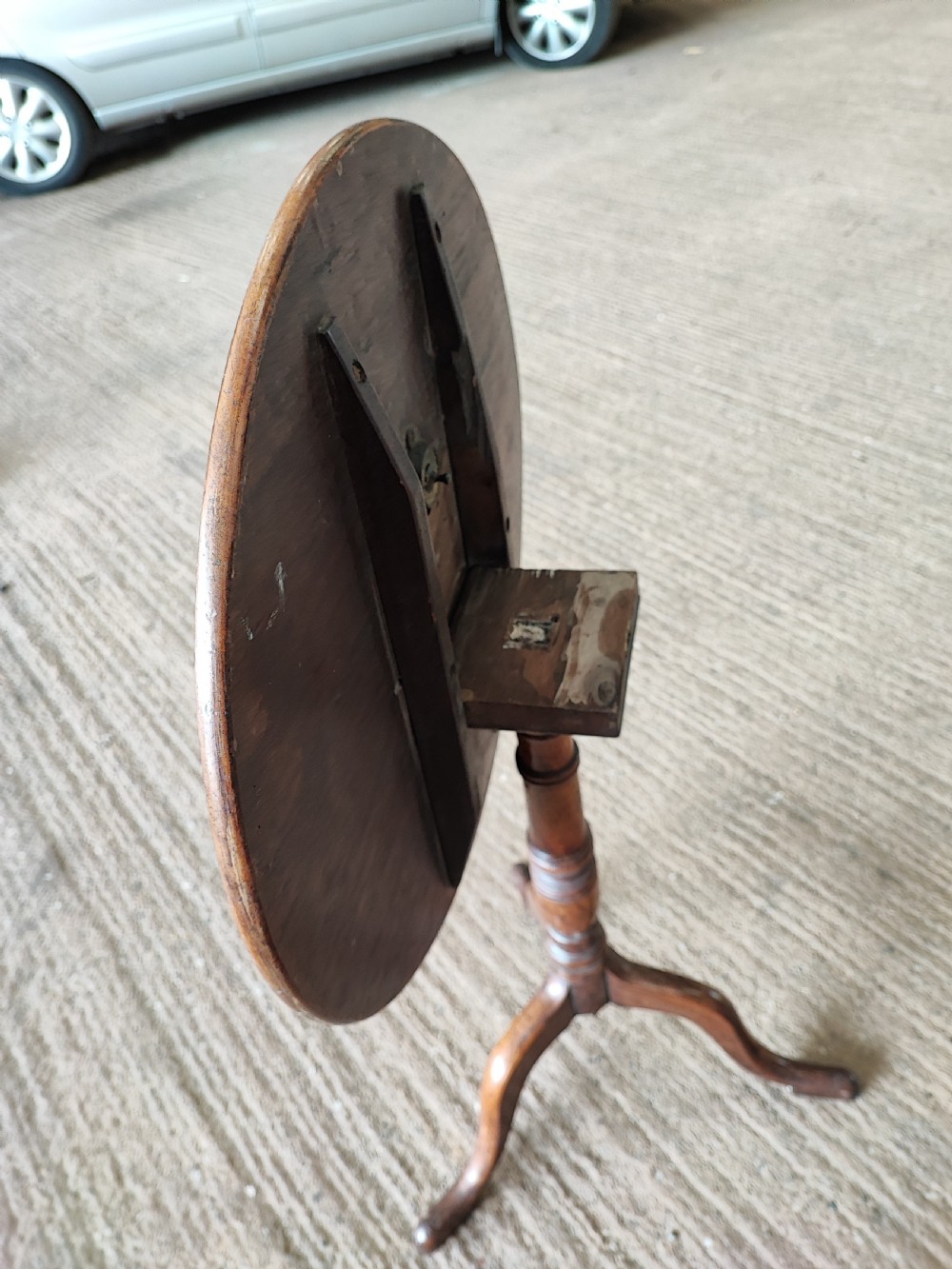 A Georgian mahogany tripod lamp or wine table  View II