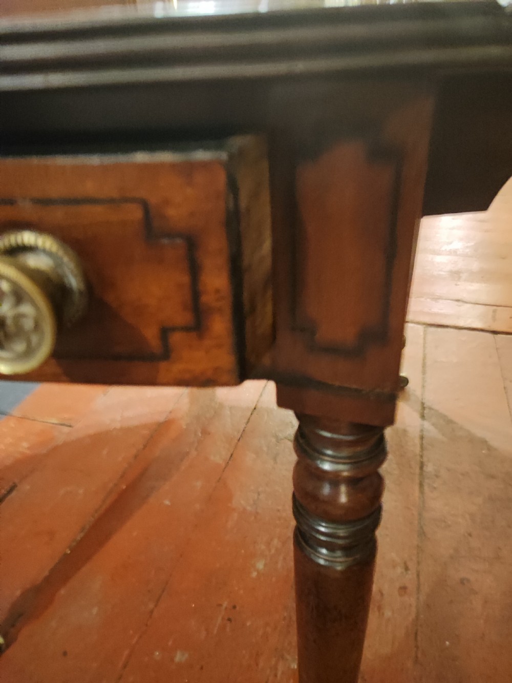 Regency oval Pembroke, lamp table View IV