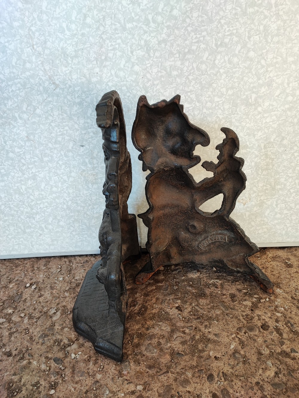 Pair of Victorian cast iron Punch and Judy doorstops or door porters  View VII