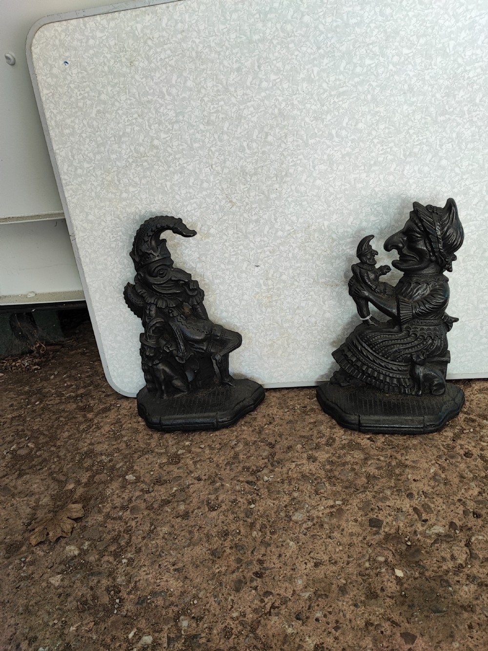 Pair of Victorian cast iron Punch and Judy doorstops or door porters  View X
