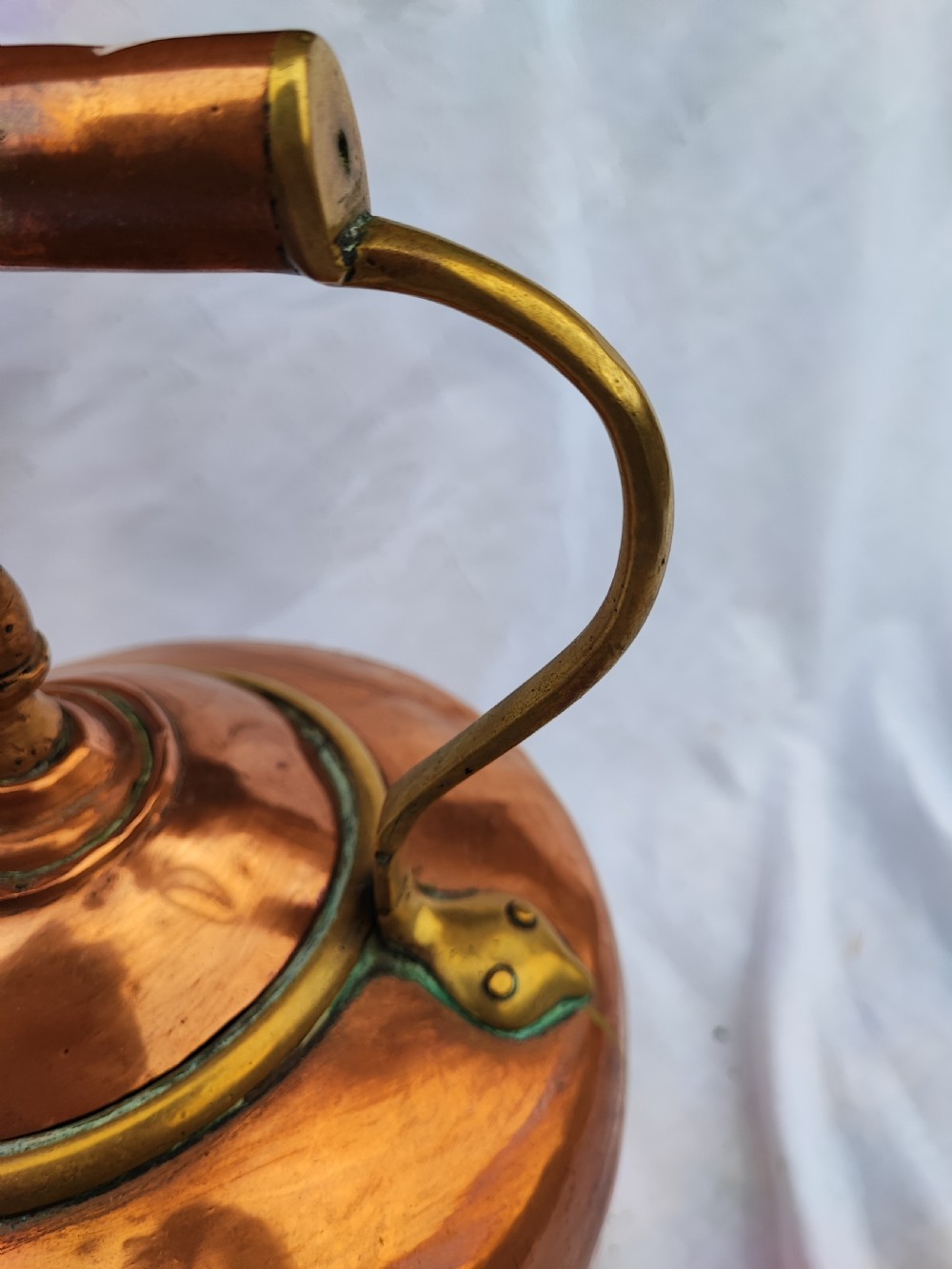 Large Georgian copper kettle. View VI