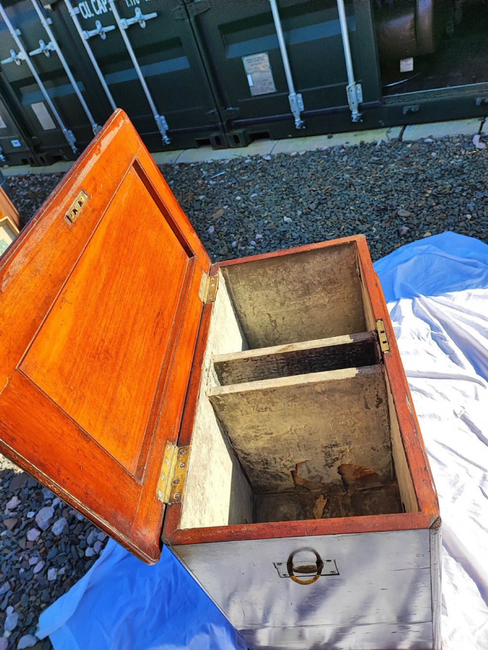 William IV mahogany wine cooler. london maker View X