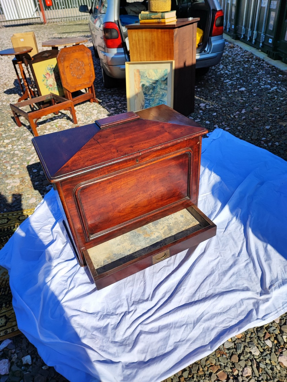 William IV mahogany wine cooler. london maker View XX