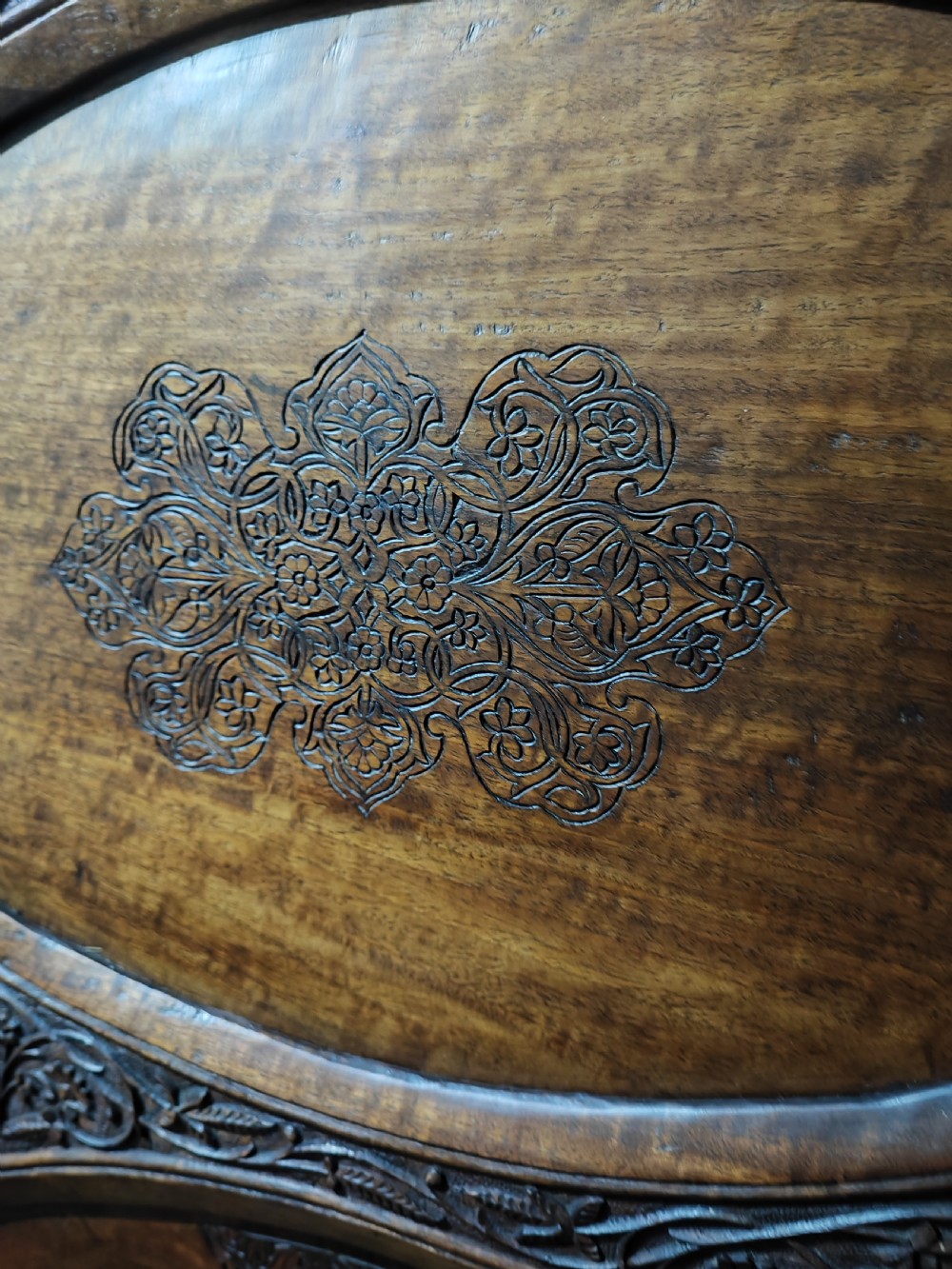 Fine Anglo Indian 3 fold carved hardwood screen  View IV