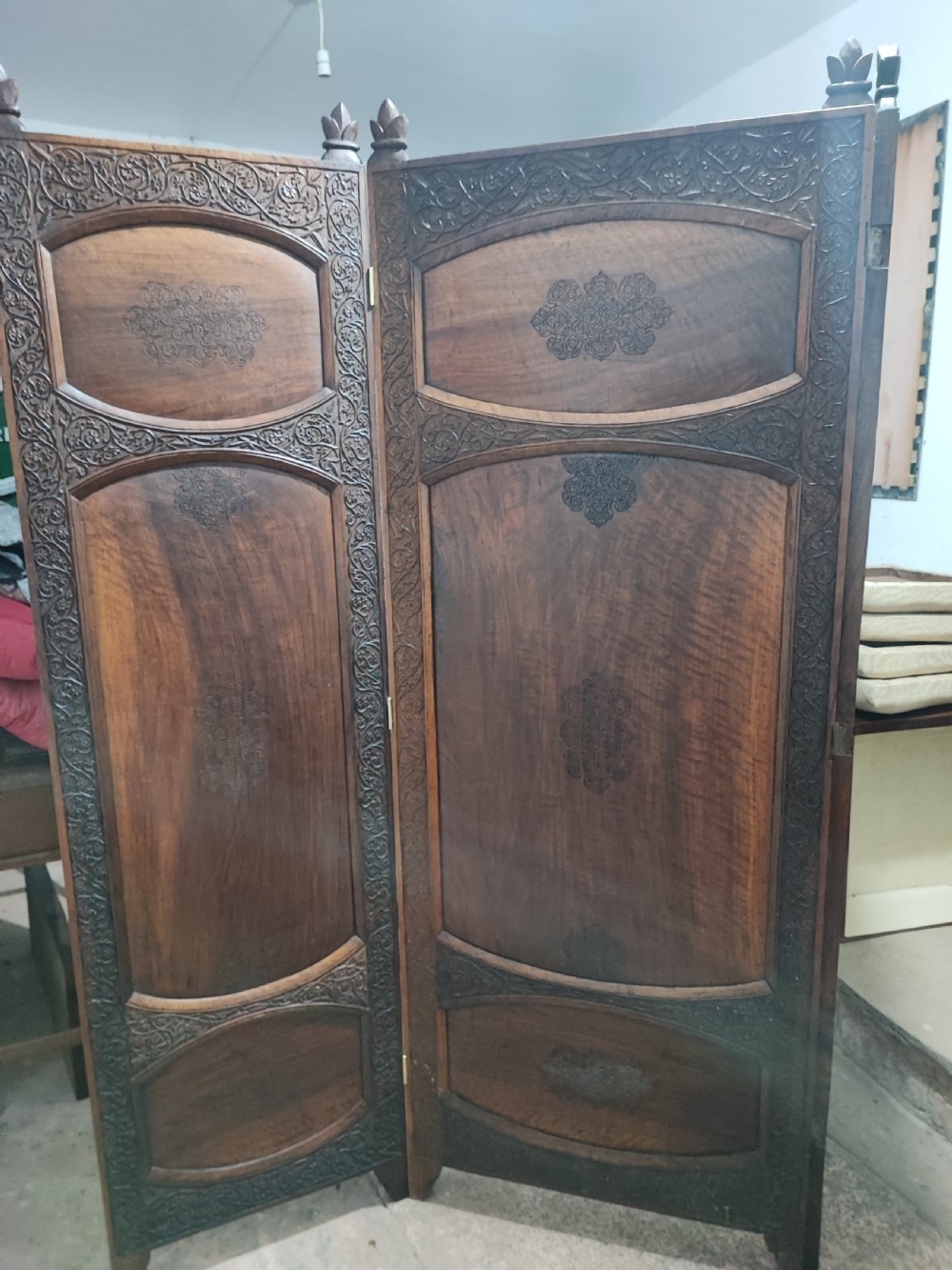 Fine Anglo Indian 3 fold carved hardwood screen  View XII