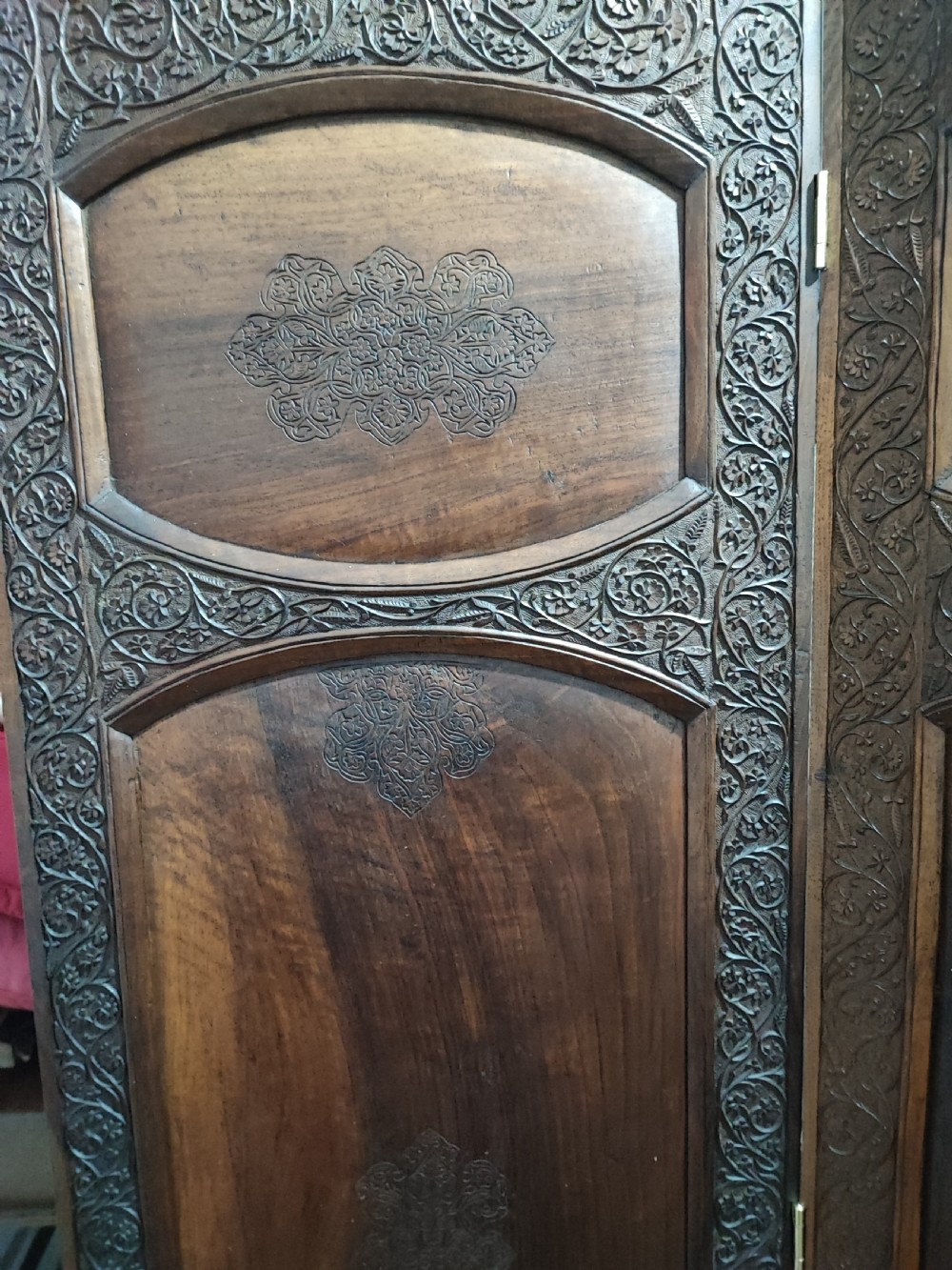 Fine Anglo Indian 3 fold carved hardwood screen  View XV