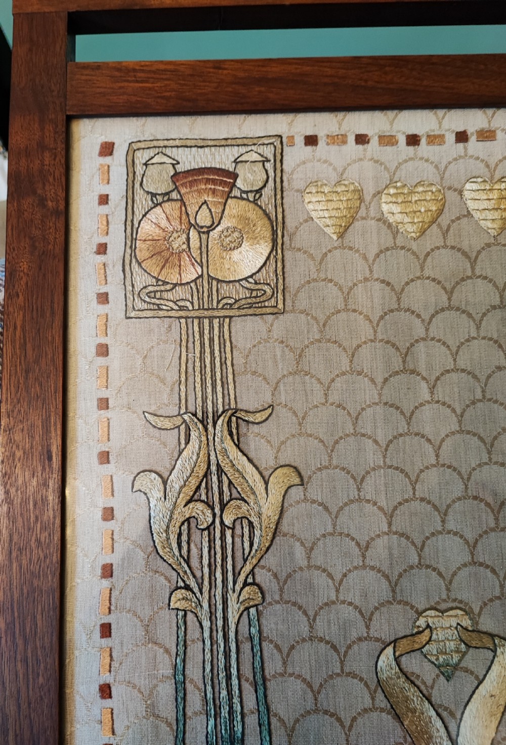 A liberty of London walnut and silk embroid art nouveau fire screen. View III