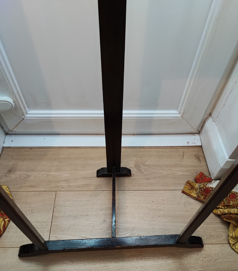 A compactum oak valet. View II