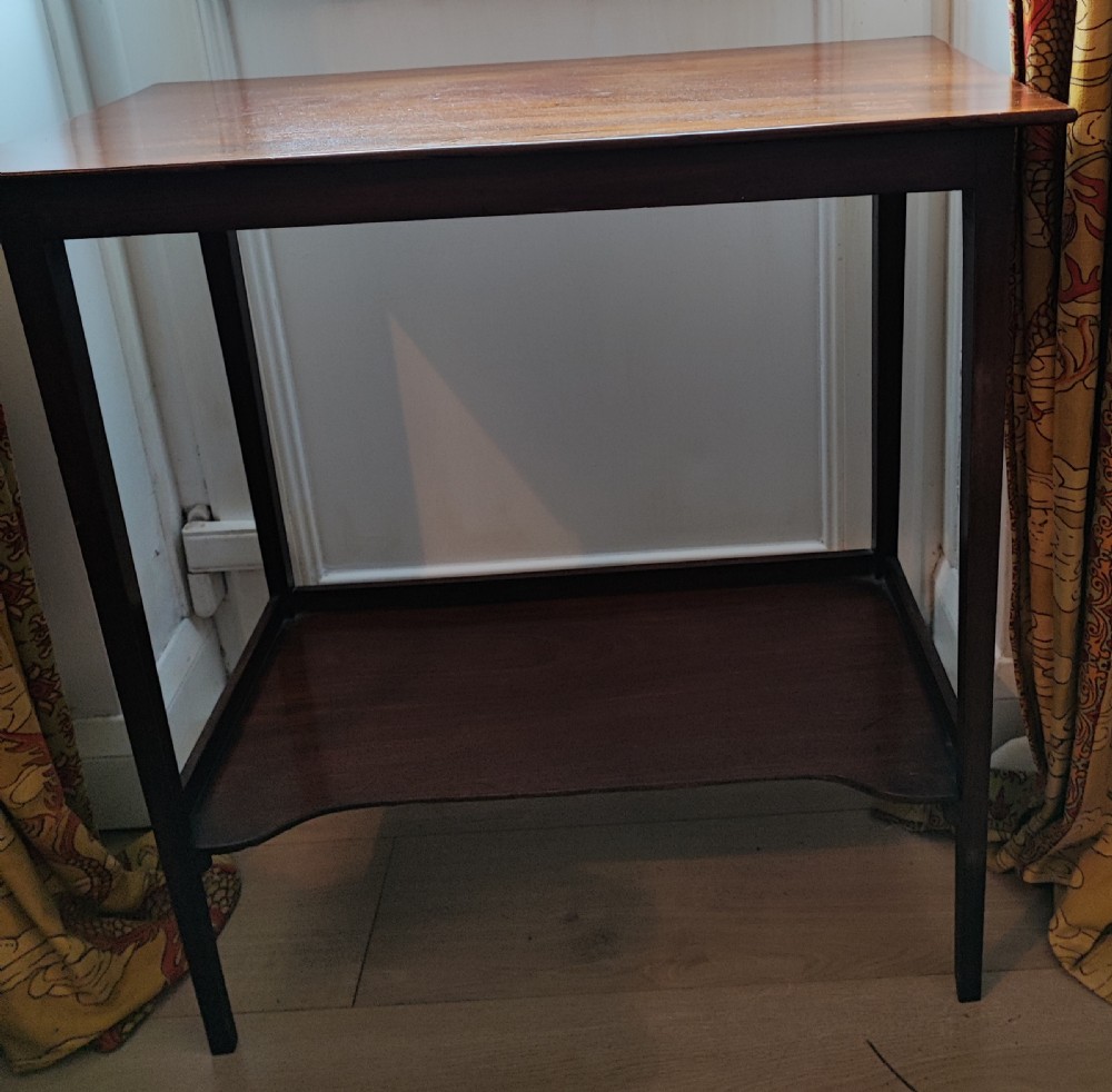 Elegant George III mahogany lamp side table. View IV