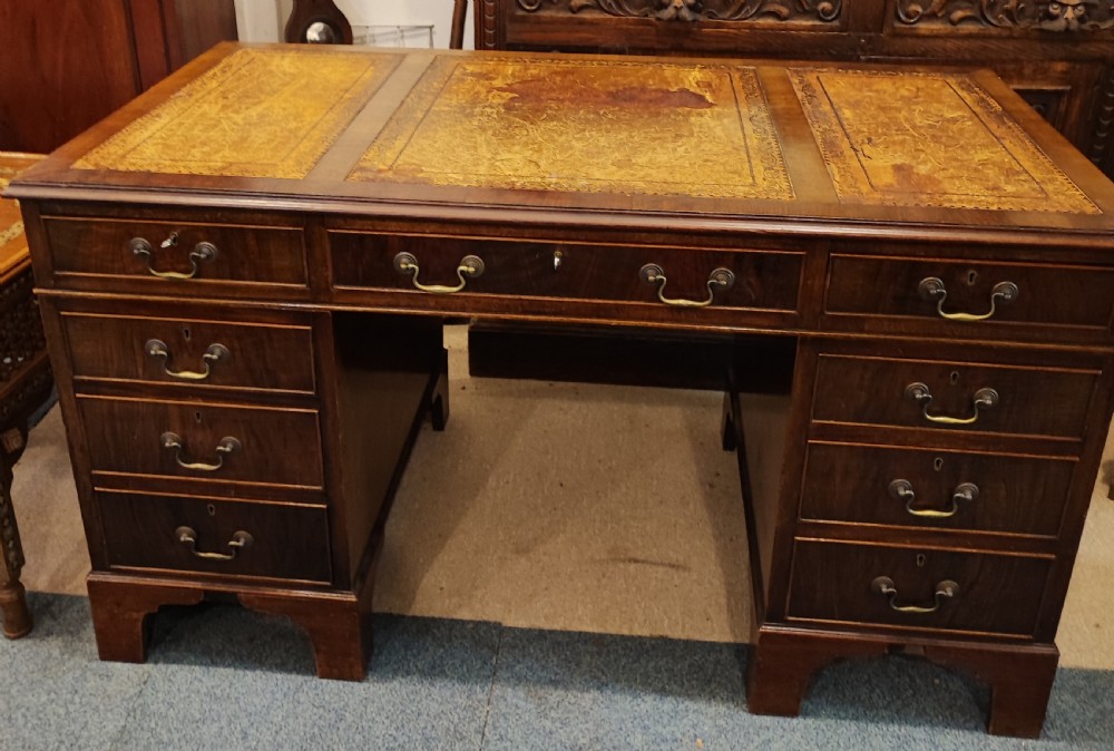 A George III style mahogany  desk  View VII