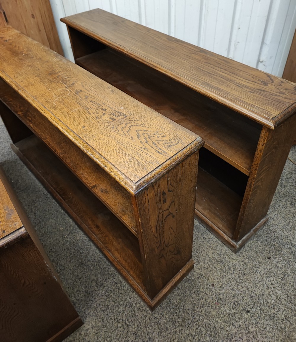 Set of 3 practical oak open bookcases View III