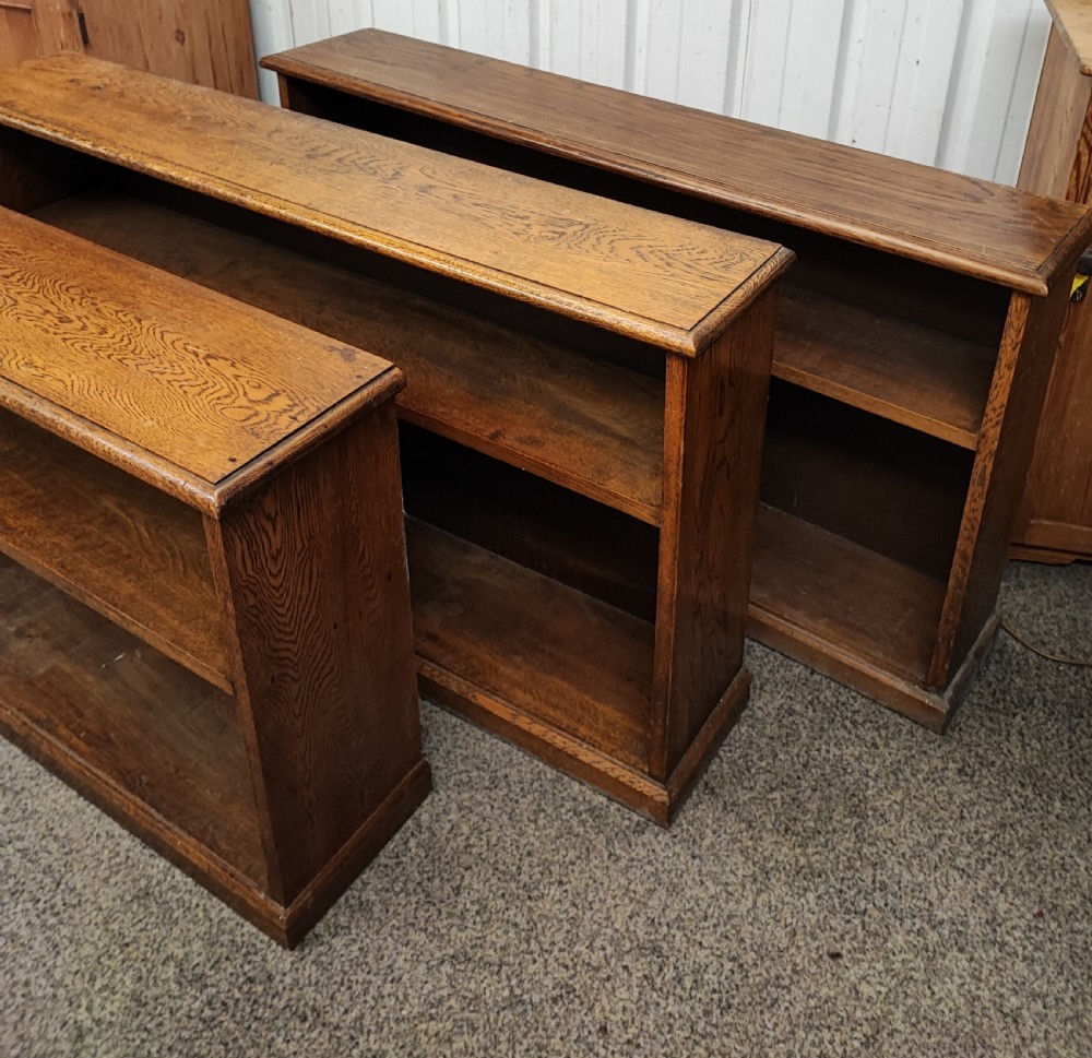 Set of 3 practical oak open bookcases View V