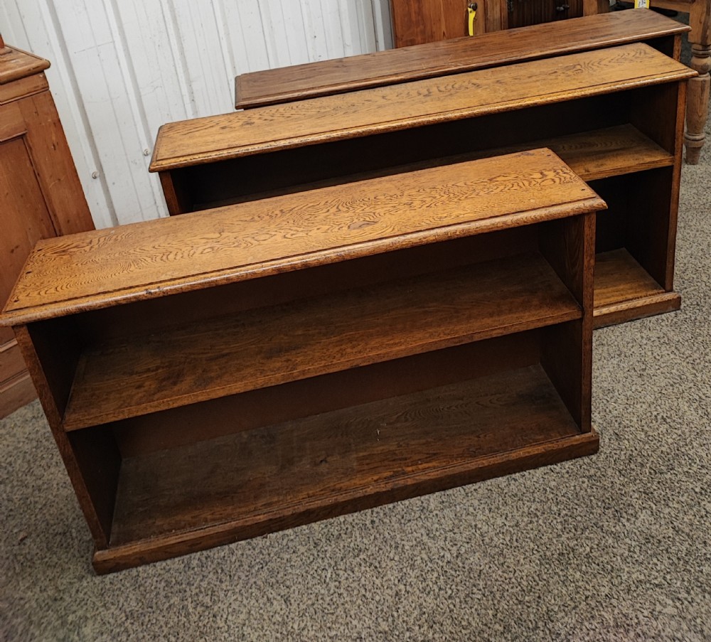 Set of 3 practical oak open bookcases View IX