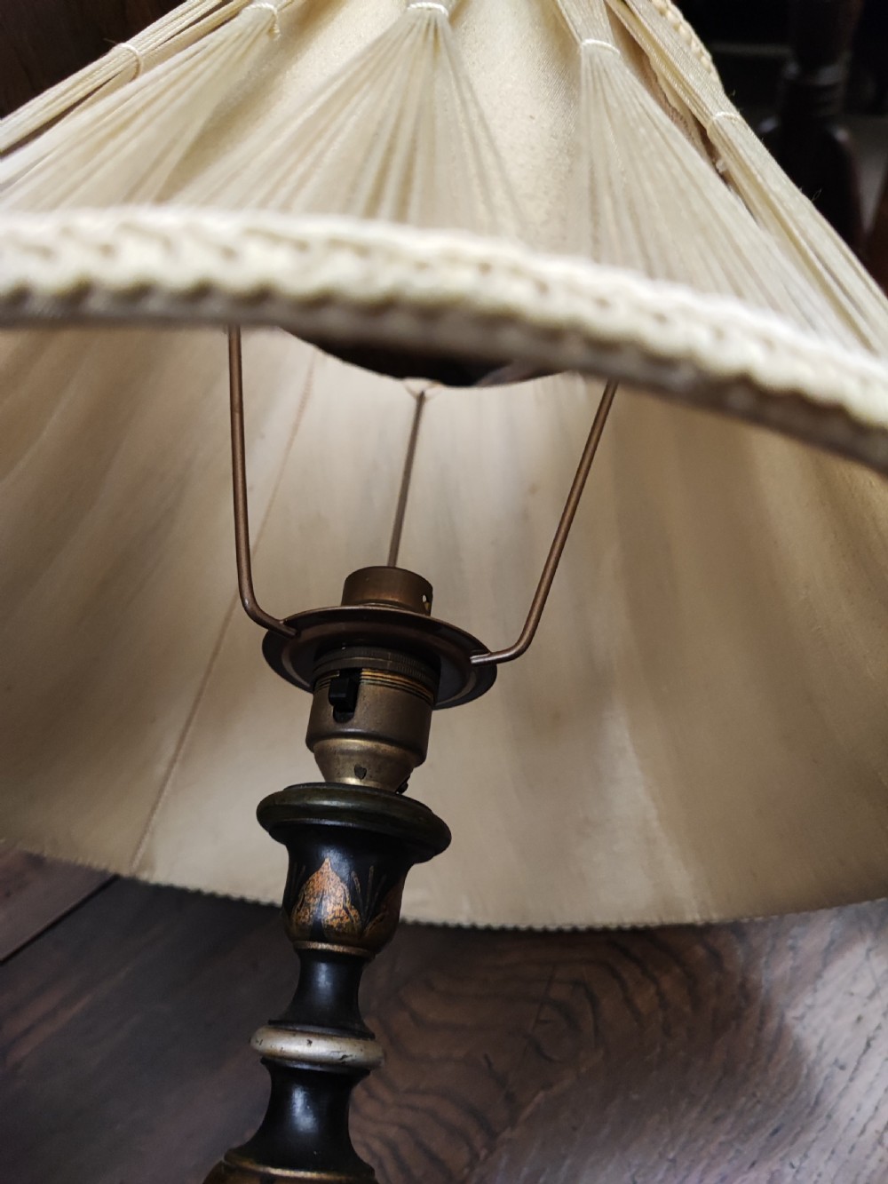 Pair of antique Chinoiserie lacquered table lamps. View V