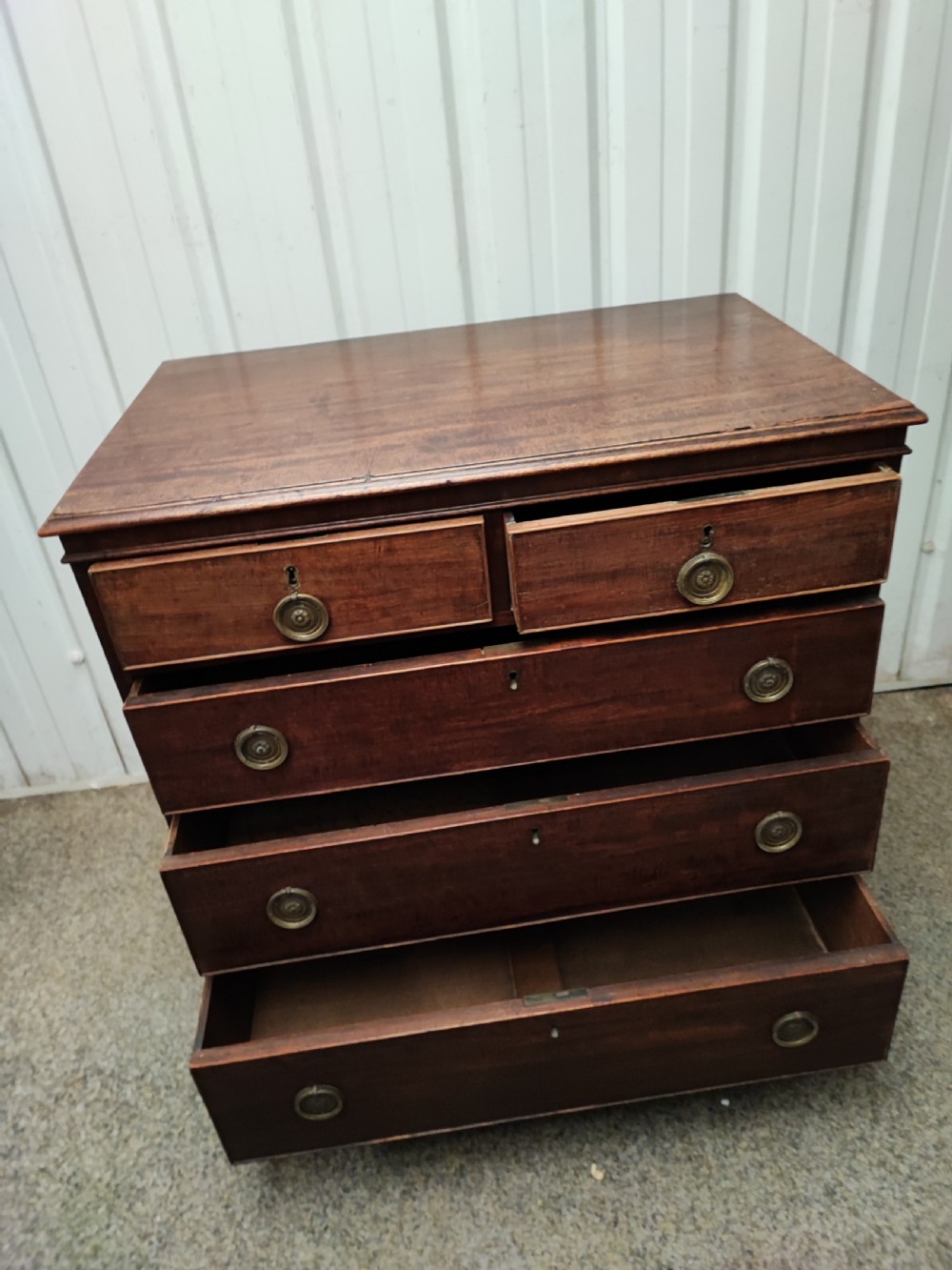   quality small georgian mahogany chest of drawers  View VI