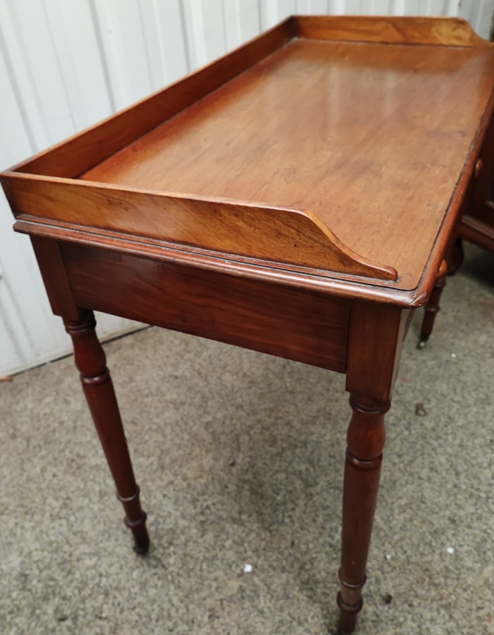 Regency mahogany dressing table  View XVIII
