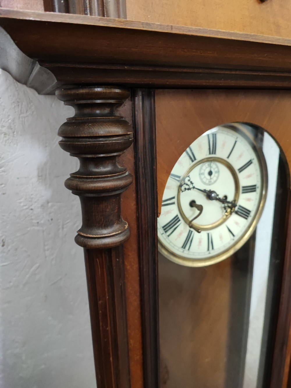 A Victorian 2 weight Vienna wall clock  View V