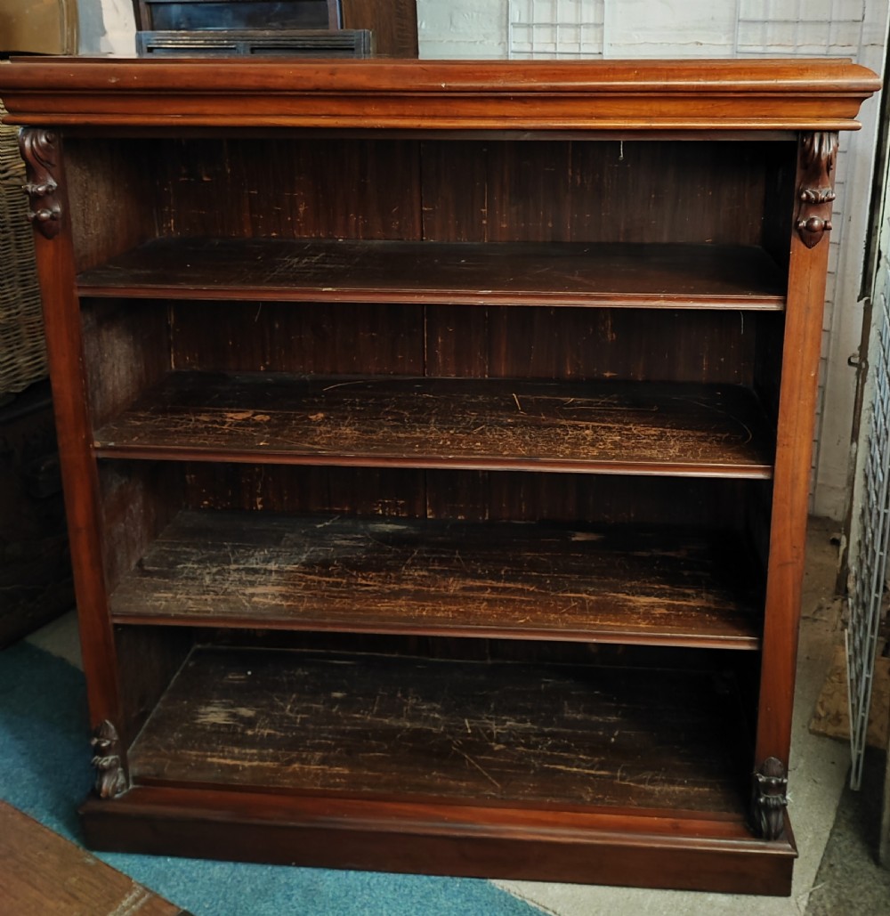 A quality Victorian mahogany open bookcase 