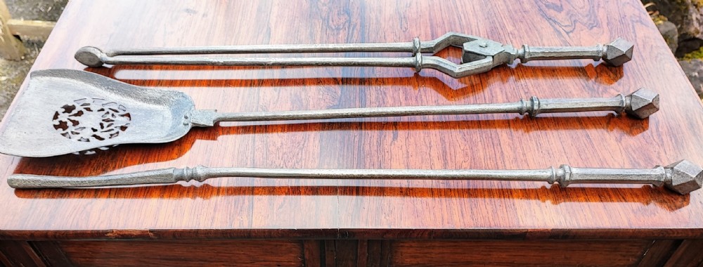Set of 3 Regency steel fire irons.