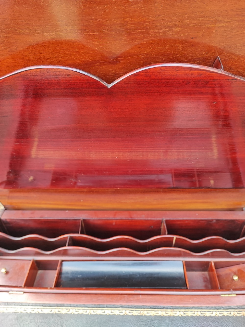 Compact inlaid Edwardian inlaid metamorphic writing table. View VI